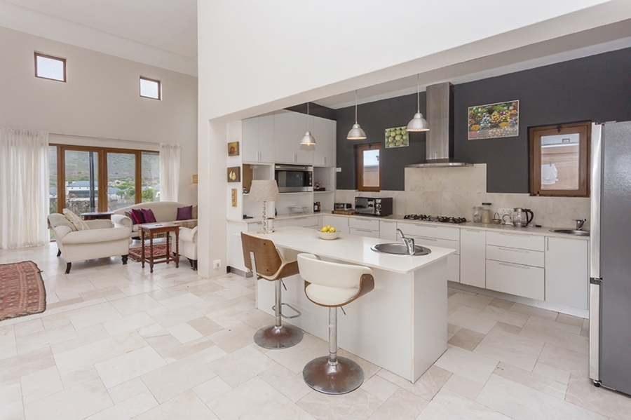 To Let 4 Bedroom Property for Rent in Atlantic Beach Golf Estate Western Cape